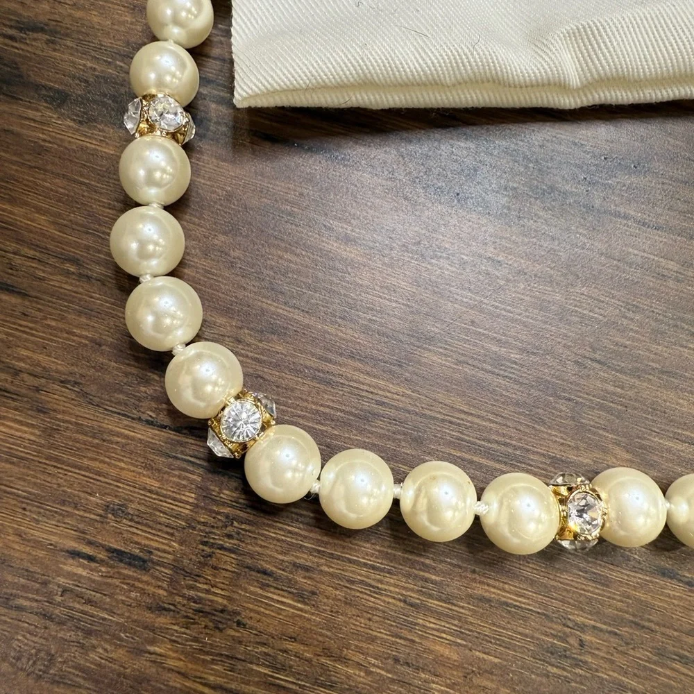 Kate Spade Pearl Necklace with Gold/Crystal, and Silver Accents NWOT - Picture 4 of 7